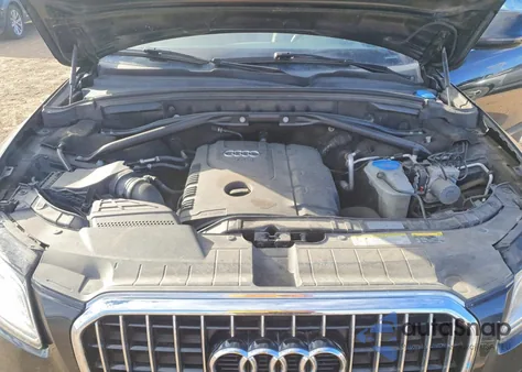 2017 Audi Q5 Premium z USA, uszkodzony, nr VIN WA1C2AFP2HA005833